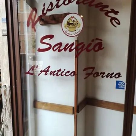 Laterani Dfm Affittacamere 4*