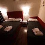 拉特拉尼dfm旅馆 4*