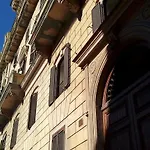 拉特拉尼dfm旅馆 4*
