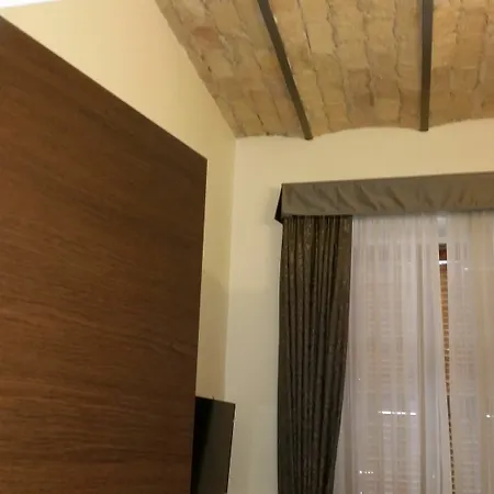 Konukevi Laterani Dfm 2*